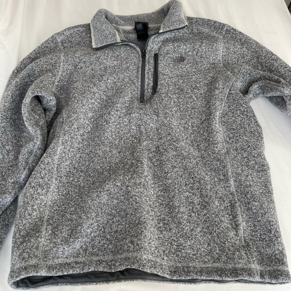 North face pullover